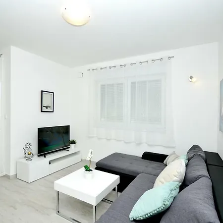 Town Апартаменти Трогір