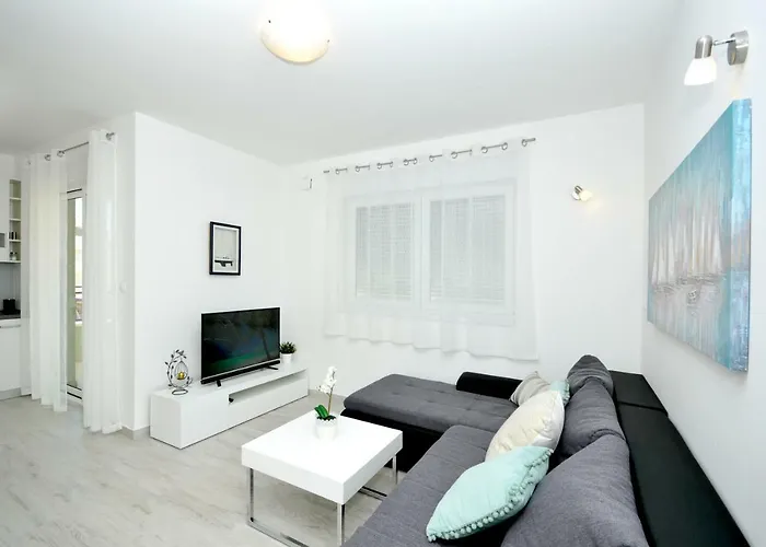Town Apartment Trogir